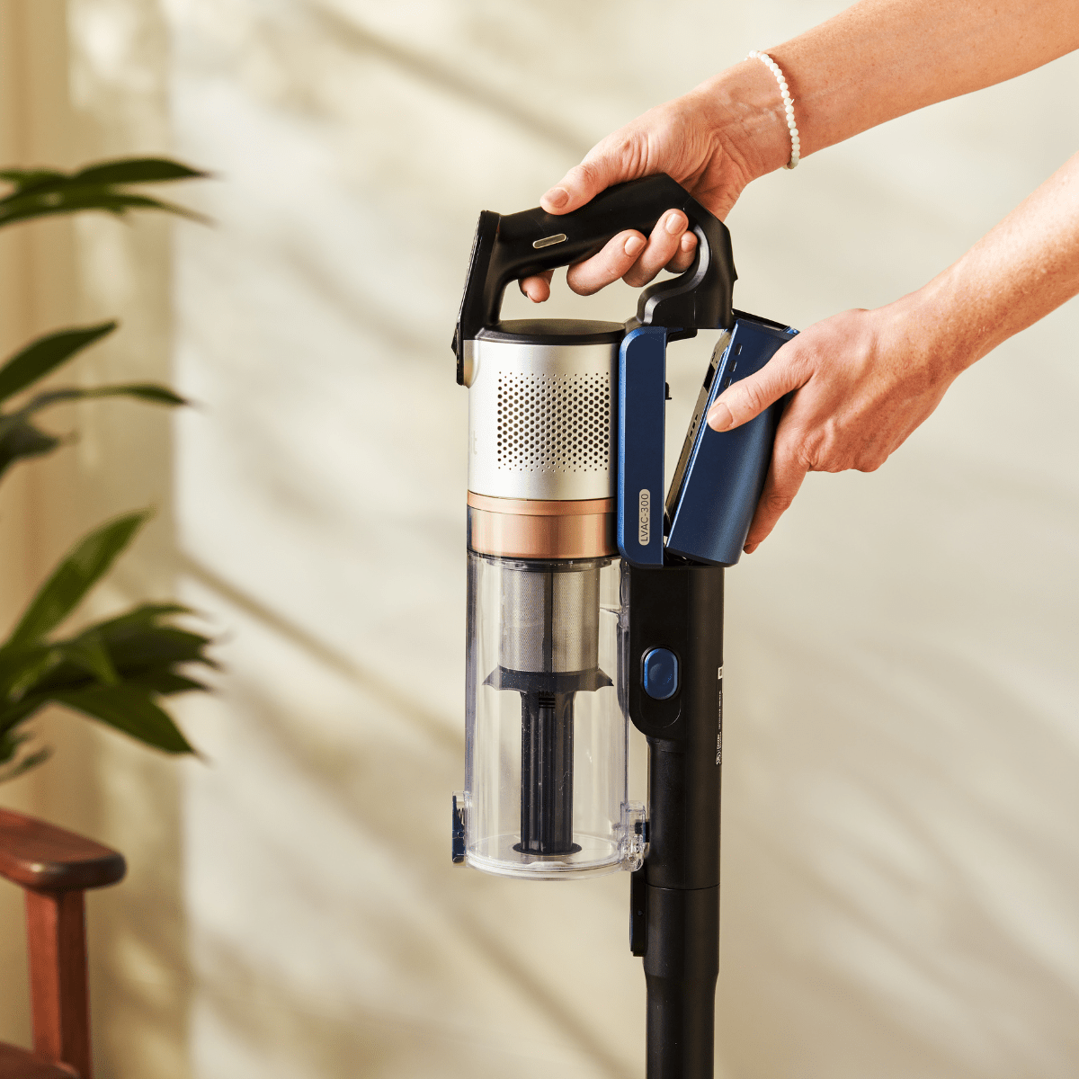 lvac-300-cordless-vacuum-7713934.png